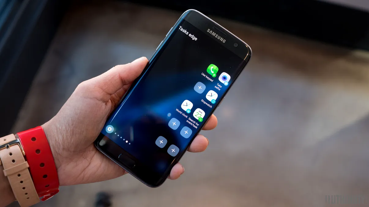 Galaxy S7 Edge a început să-și frustreze utilizatorii
