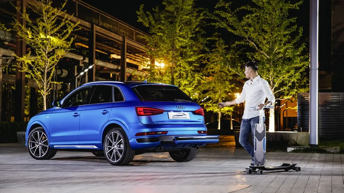 Noul concept de Audi Q3 are un longboard în bara de protecție
