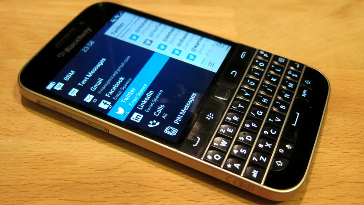 Blackberry pregătește lansarea a două noi telefoane Android