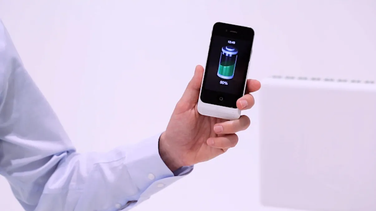 S-a electrocutat în timp ce vorbea la telefon