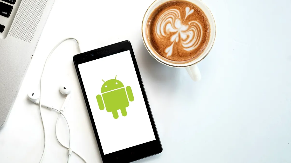 Cum ștergi contactele de pe Android și elimini dublurile
