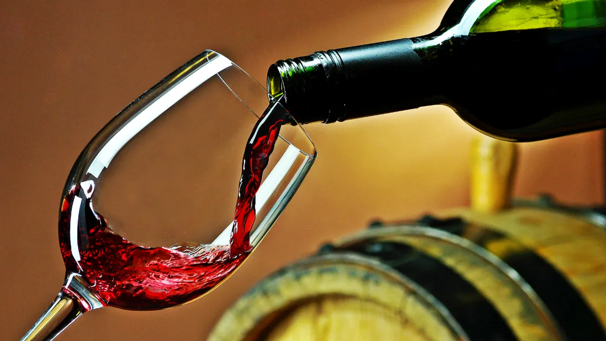 A fost inventat dispozitivul care produce vin fără oprire