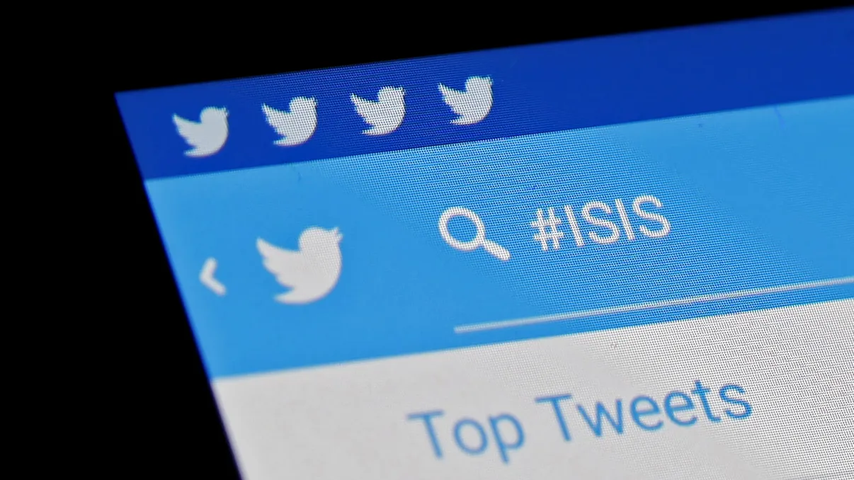 Cât de populară mai este gruparea ISIS pe rețelele sociale