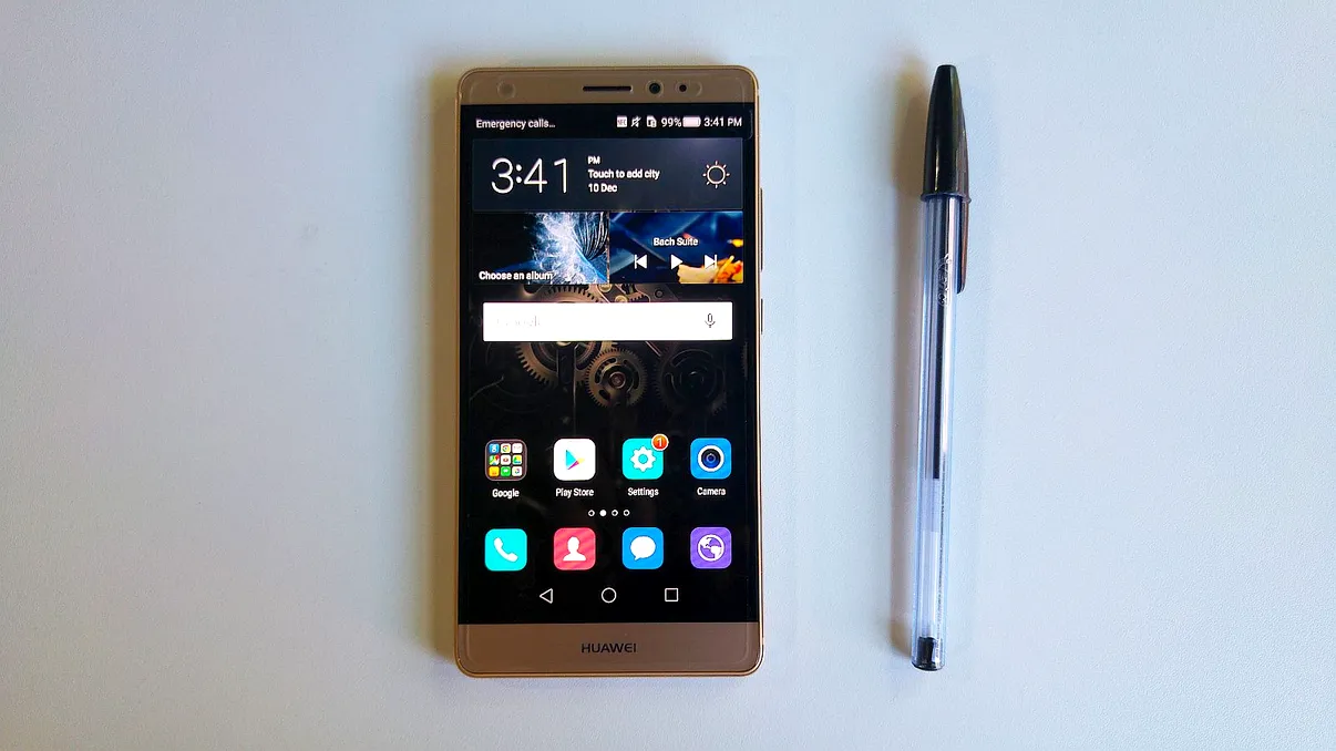 Huawei Mate 9 ar putea avea cameră dublă cu stabilizare optică și 20MP