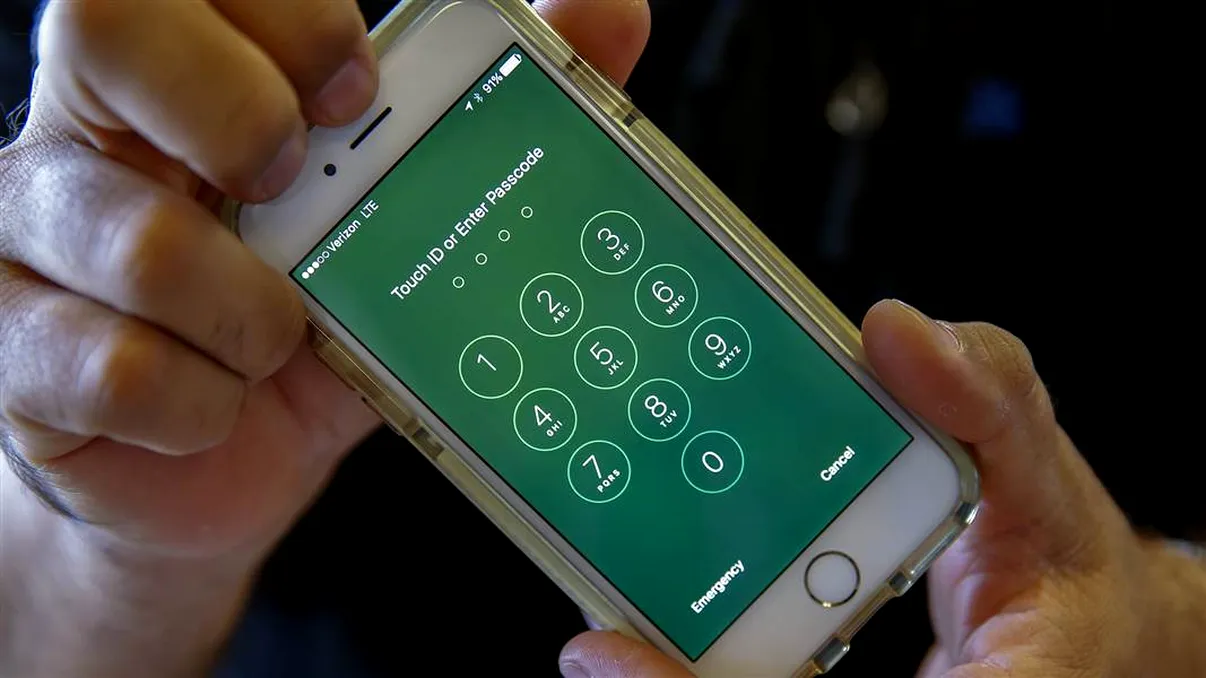 FBI a plătit un milion de dolari pentru o operațiune care nu costă mai mult de o sută