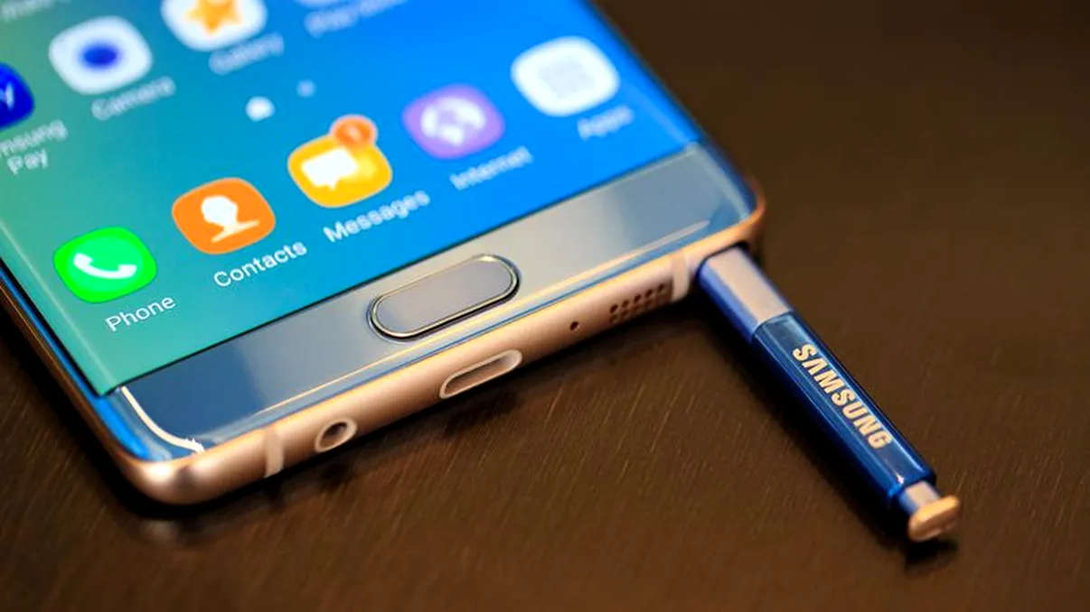 Un update oficial Samsung va limita bateria telefoanelor Note 7 din Europa