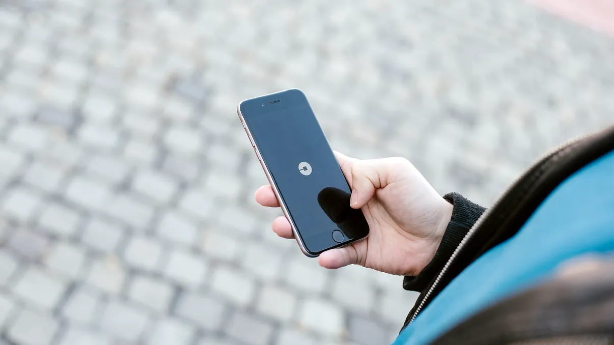 Uber se extinde și în Timișoara, atacă ordonanța dată în Cluj