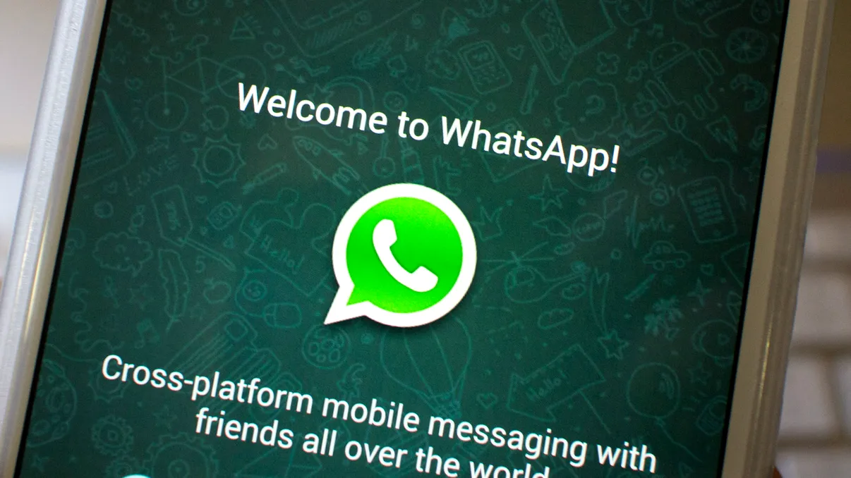 Facebook nu va mai colecta datele utilizatorilor WhatsApp din Europa