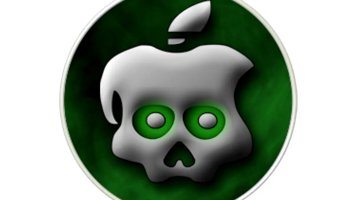 Apple a angajat un creator de soluții de jailbreak renumit - Chronic Dev