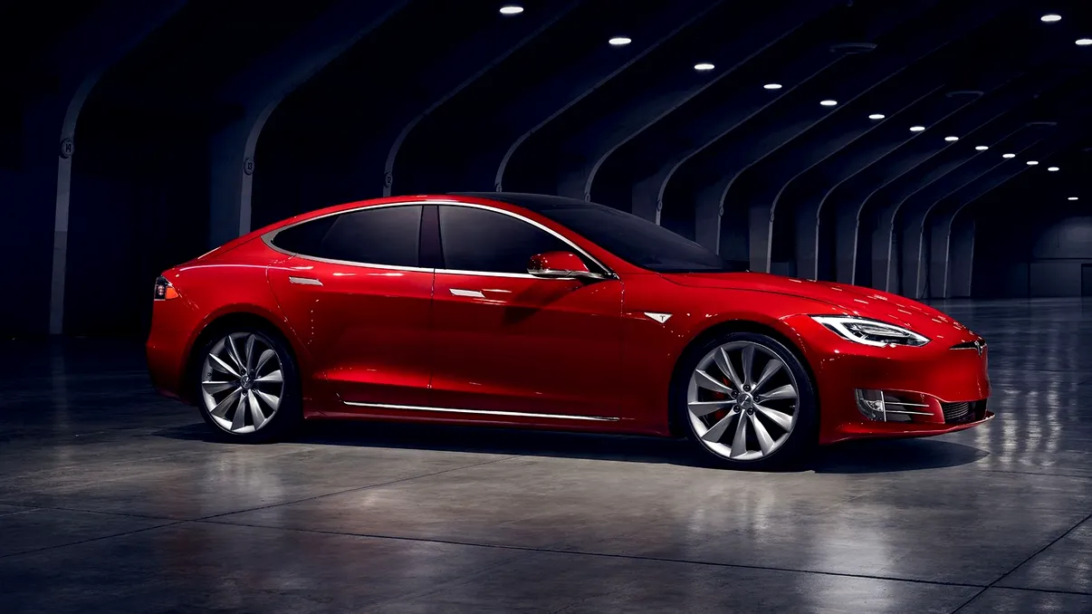 Cel mai ieftin model de Tesla Model S va fi desființat