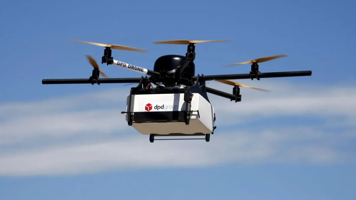 Dronele cu brațe îți vor livra cumpărăturile direct la ușa casei