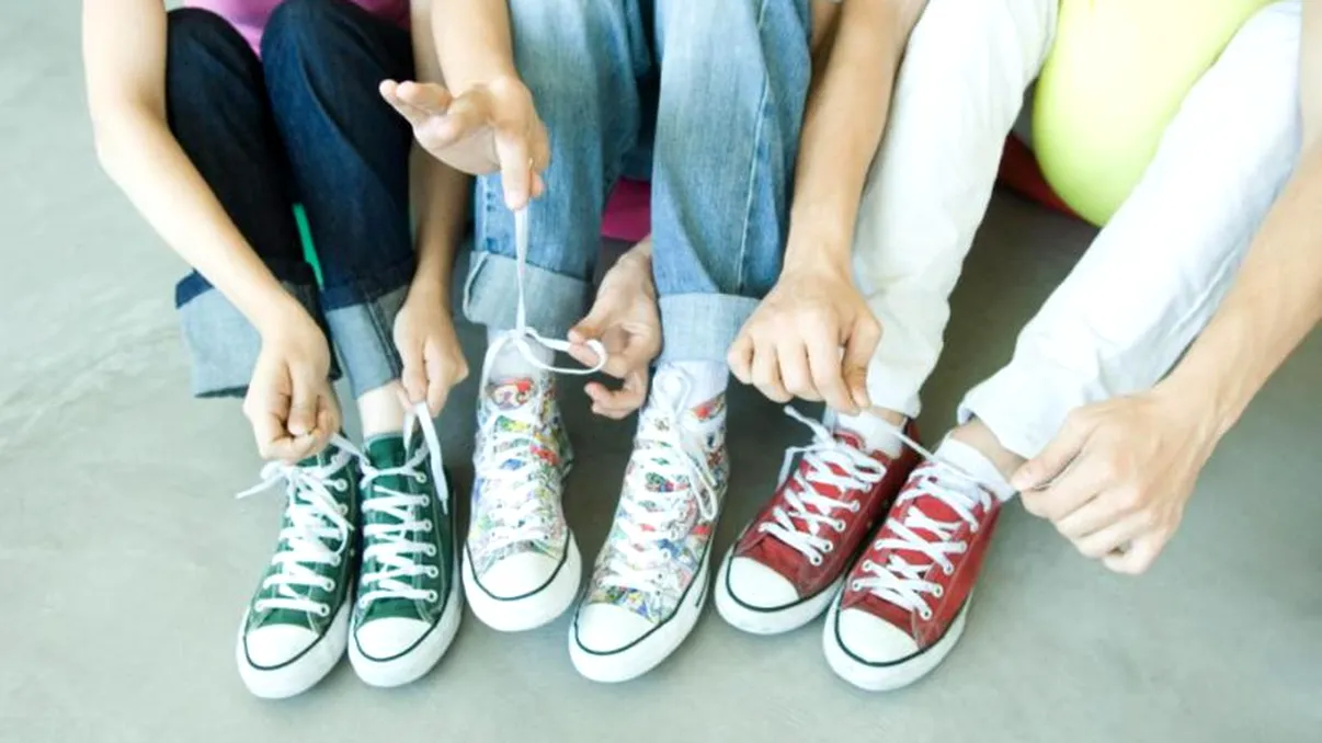 De ce ți se desfac mereu șireturile de la încălțăminte