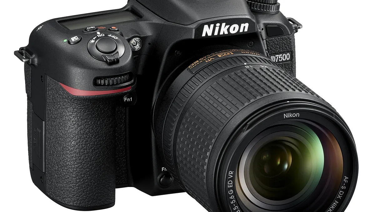 Noul Nikon D7500 este un gadget de actualitate pentru pretențioși