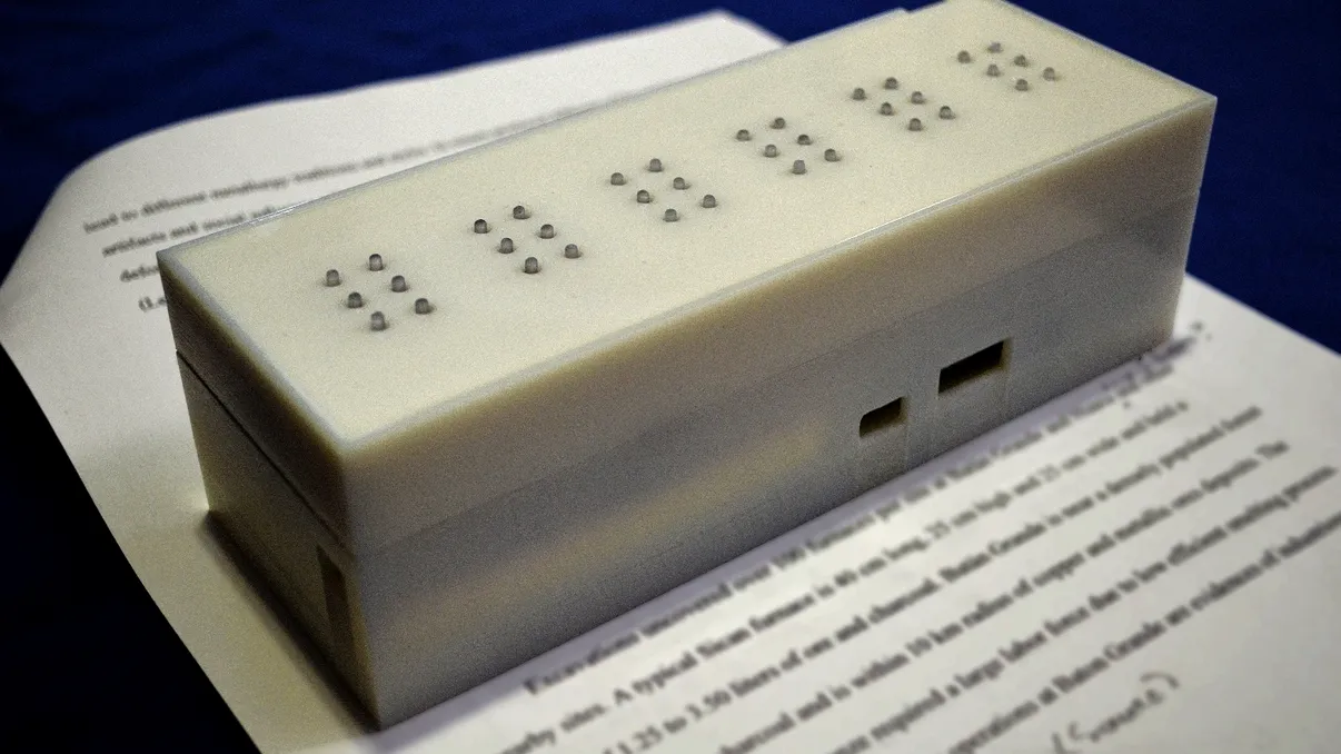 Dispozitivul care traduce în Braille ar putea schimba viețile nevăzătorilor