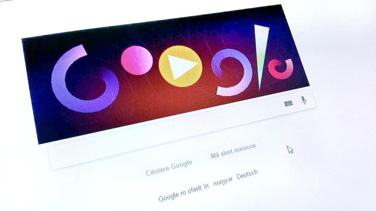 Cine este Oskar Fischinger, iluzionistul și animatorul celebrat de noul Doodle Google