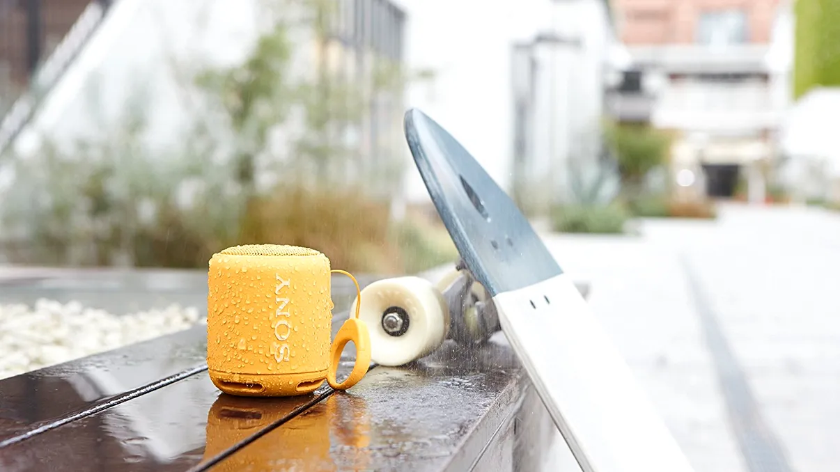 Reduceri eMAG: Oferte bune la boxe portabile, ideale pentru vacanță