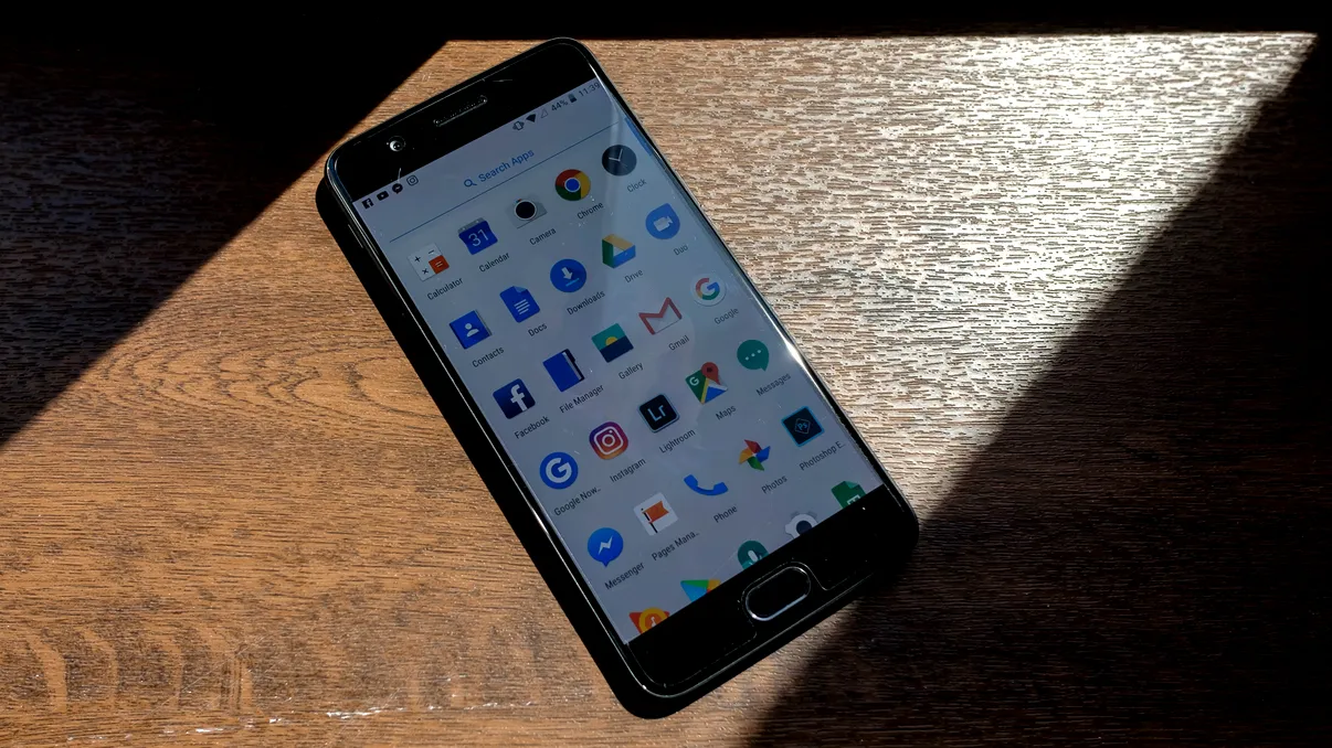 OnePlus continuă să te spioneze, chiar dacă ți-a promis altceva