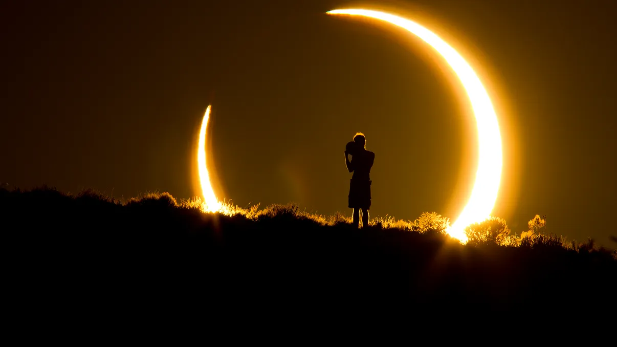 Cum vezi eclipsa totală de soare din 2017 pe internet