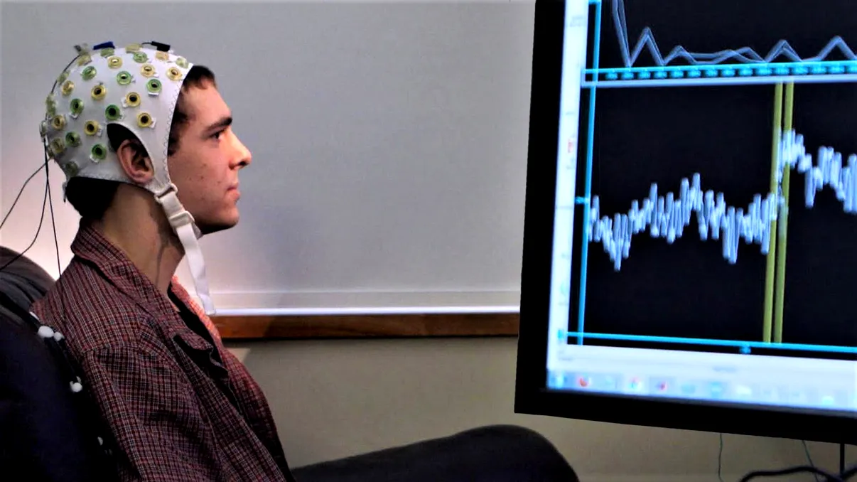 De ce ne-am putea pierde umanitatea dacă ne conectăm creierul la calculator