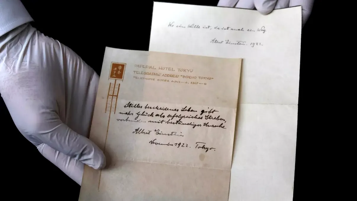 Teoria fericirii a lui Einstein este simplă, dar s-a vândut cu o avere