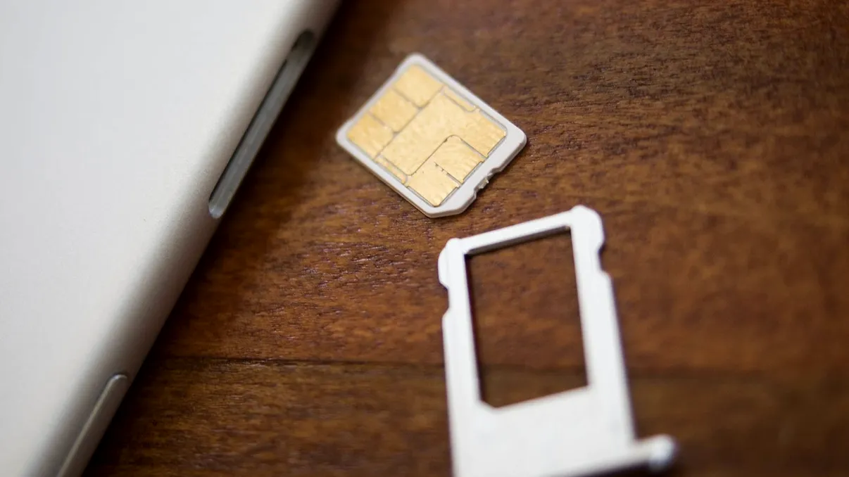 Vodafone promite ofertă la cartelă, indiferent de rețea