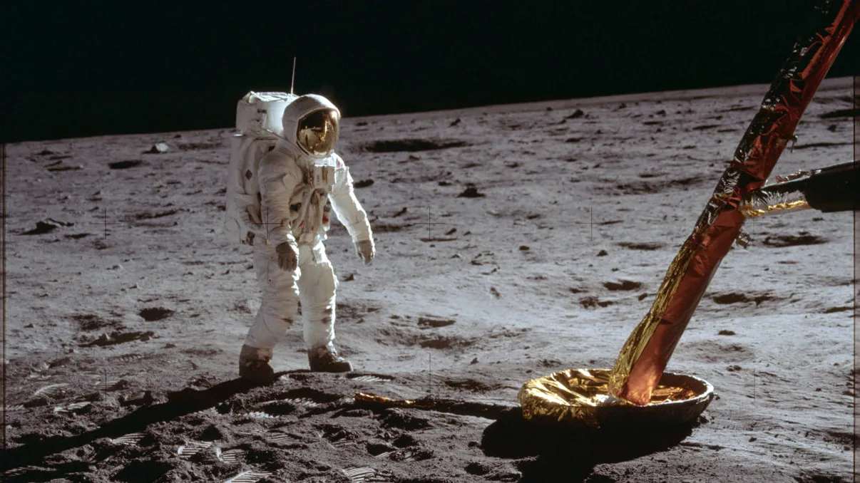 Rusia și Apollo 11: cum ne reamintesc rușii că americanii 