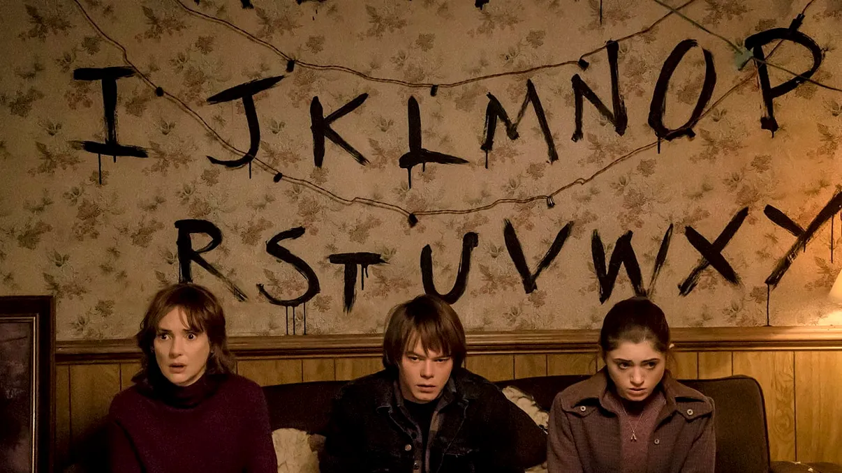 Teoriile nebunești despre Stranger Things care îți vor da fiori