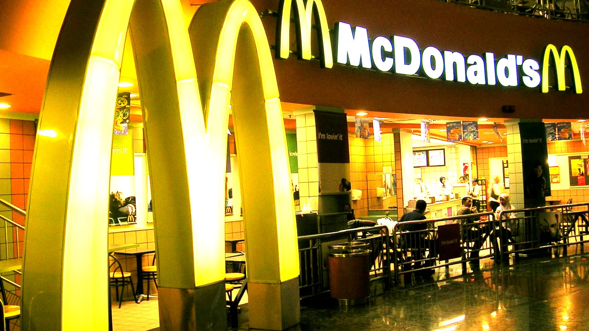 McDonald's vrea să reducă poluarea cu noile reglementări