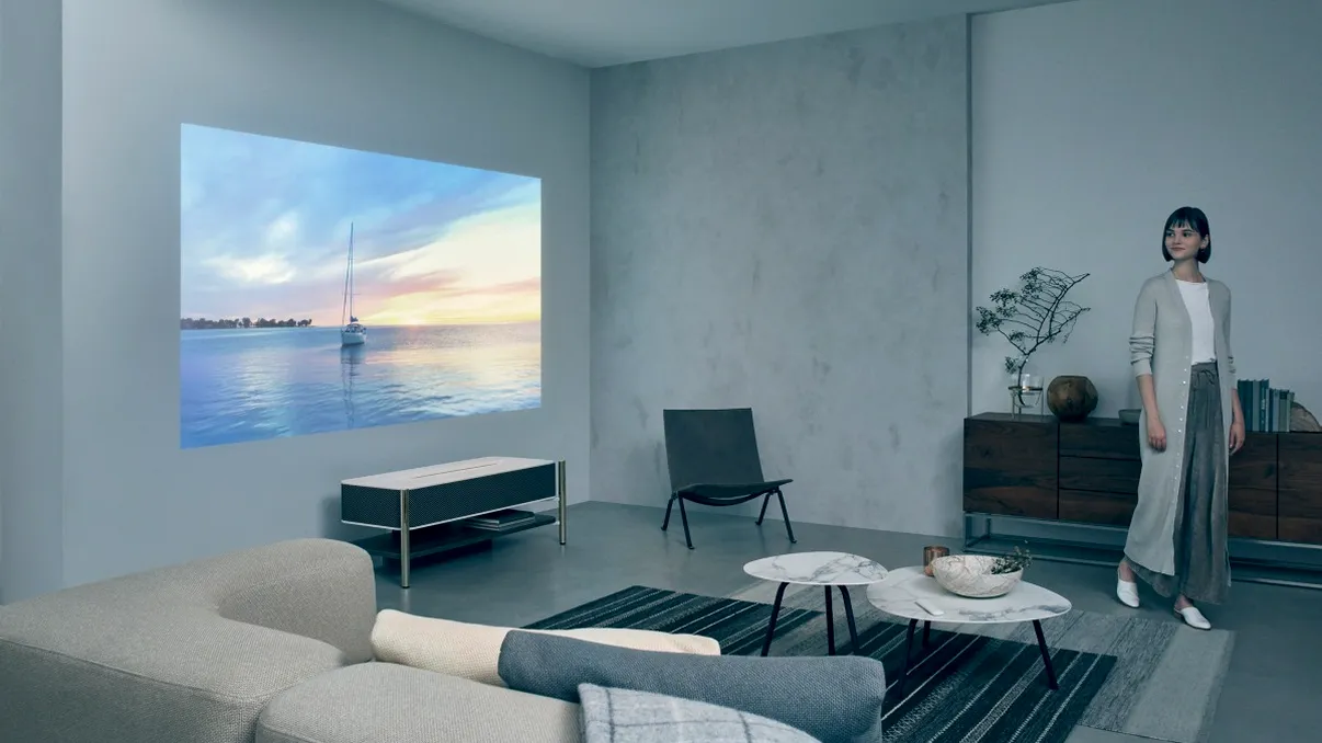 Proiectorul exagerat de scump de la Sony îți oferă 4K și marmură