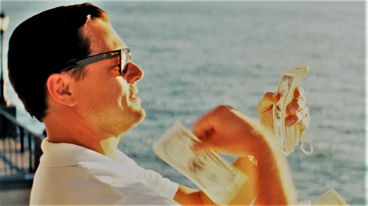 Românul cu bani falși ajuns vedetă pe pagina de Facebook a Jandarmeriei