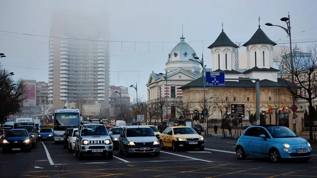 Ridicarea mașinilor în București revine, dar nimeni nu rezolvă problema