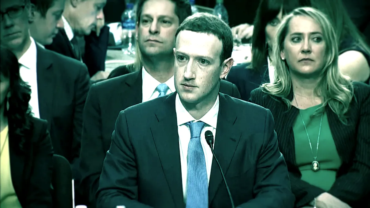 Cum te ajută Apple să te ascunzi de Facebook și să ai intimitate