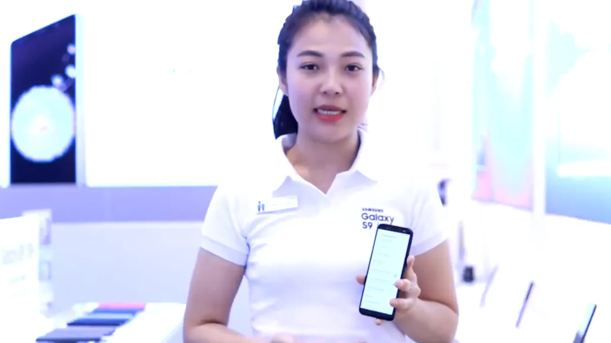 Samsung Galaxy A6, dezvăluit într-un clip banal despre selfie