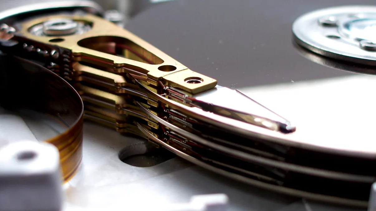 Cum ascunzi o partiție în Windows fără să pierzi date și de ce ai face-o