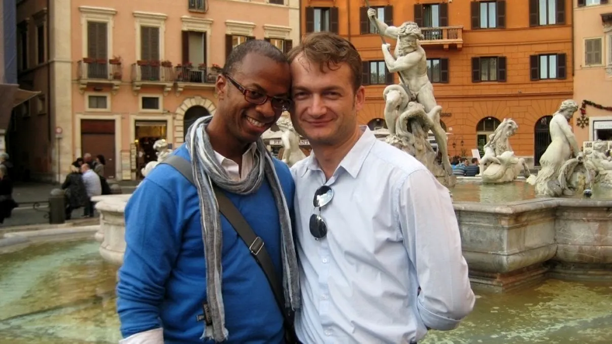 Cuplul gay care a reușit să câștige procesul împotriva României