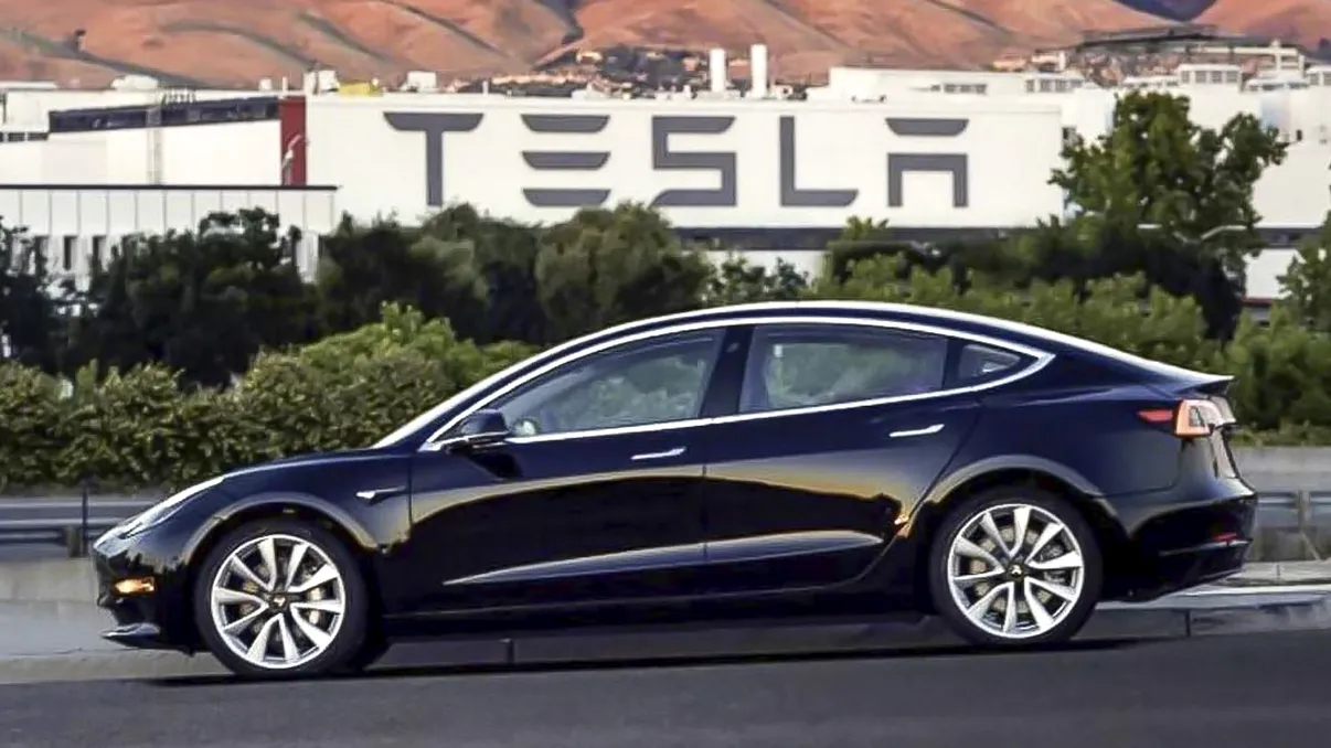 Un angajat Tesla a sabotat compania, iar consecințele sunt costisitoare