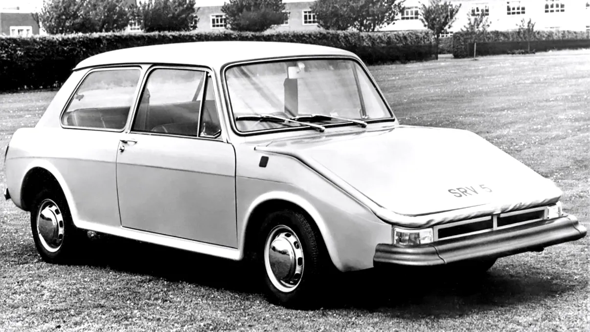 De ce există această mașină bizară făcută să intri cu ea în pietoni