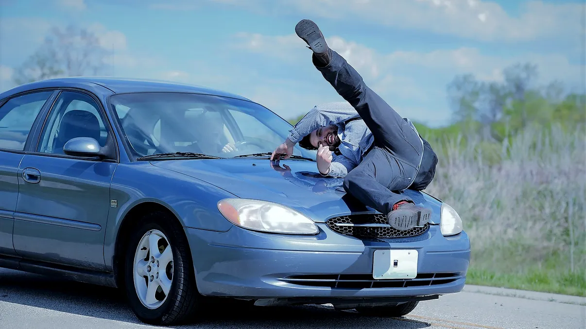 De ce chinezii se asigură că omoară pietonii în accidente de mașină