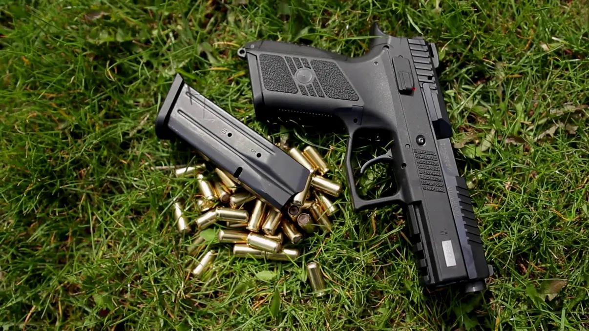 Pistolul furat la protestul de pe 10 august a fost recuperat