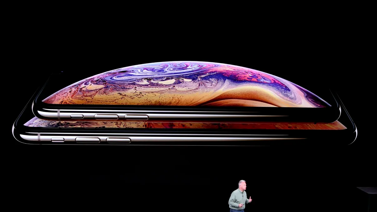 Cât muncești, ca român, pentru iPhone Xs ca să știi dacă îți trebuie