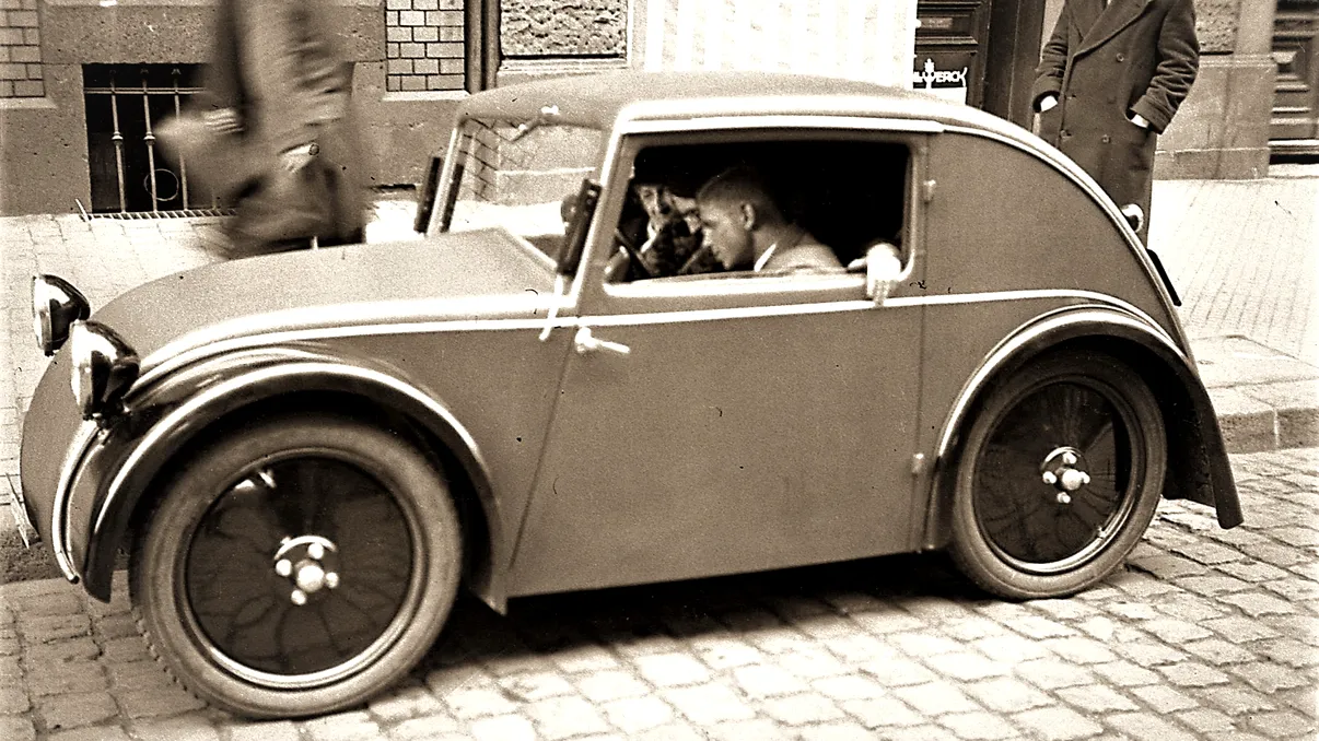 Mașina inventată de un evreu în Germania nazistă a schimbat istoria Volkswagen