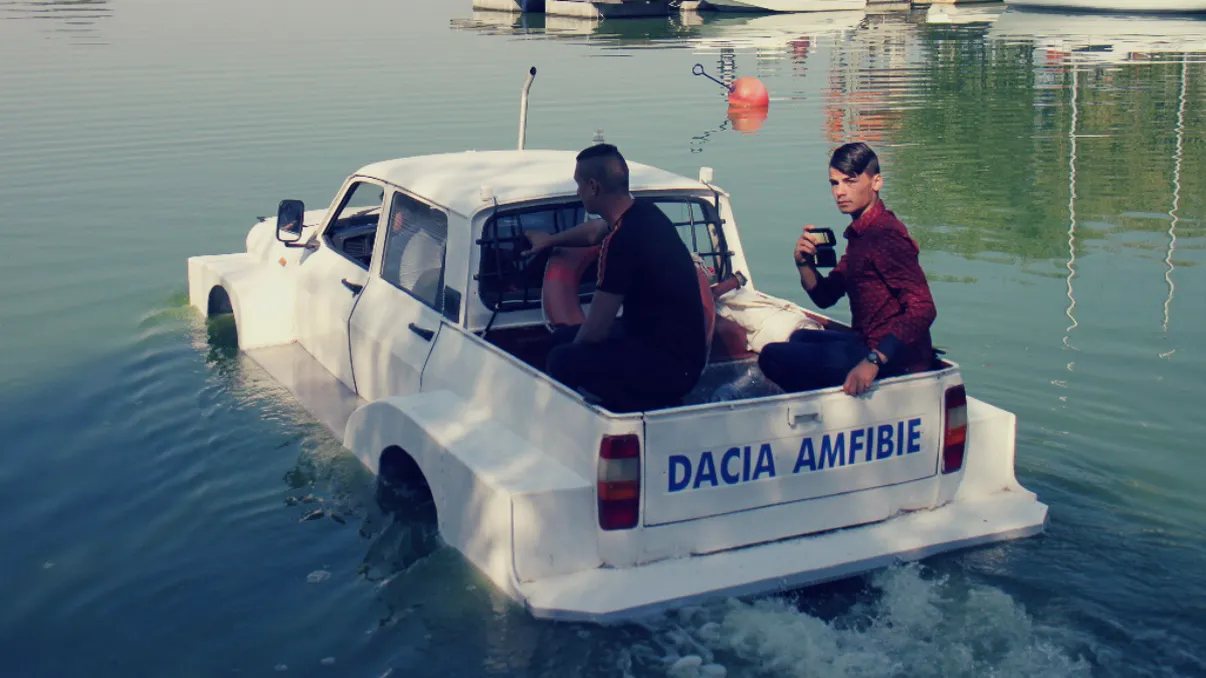 Dacia care „merge” pe apă: modelul românesc de excepție de care nu știai
