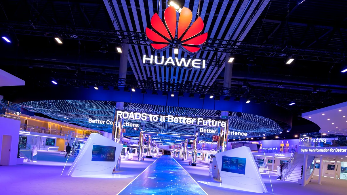 Ce vrea Merkel de la Huawei ca să-i permită accesul la rețeaua 5G