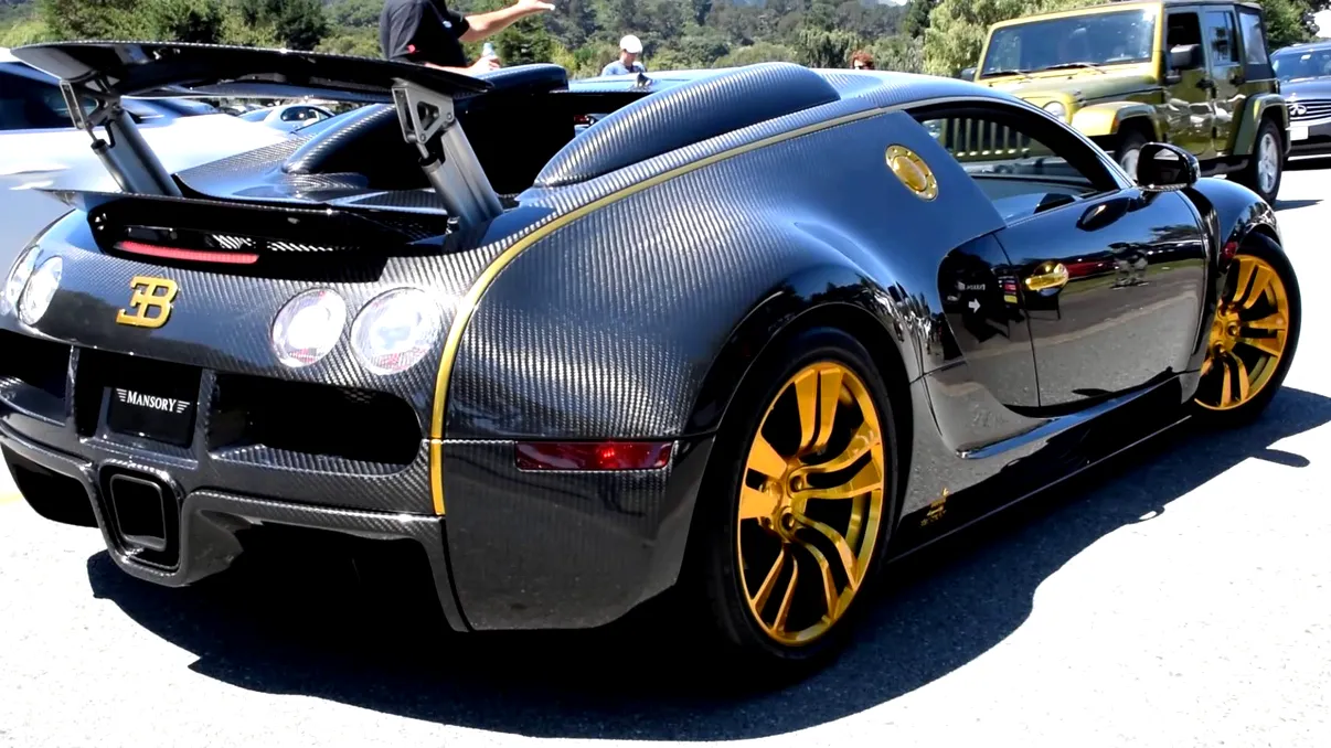 Fibra de carbon ți-ar putea transforma mașina într-o baterie imensă