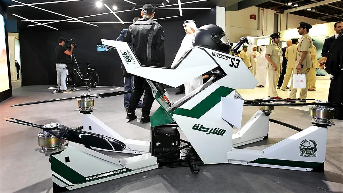 Motocicleta poliției din Dubai îți arată cât de primitivă e România