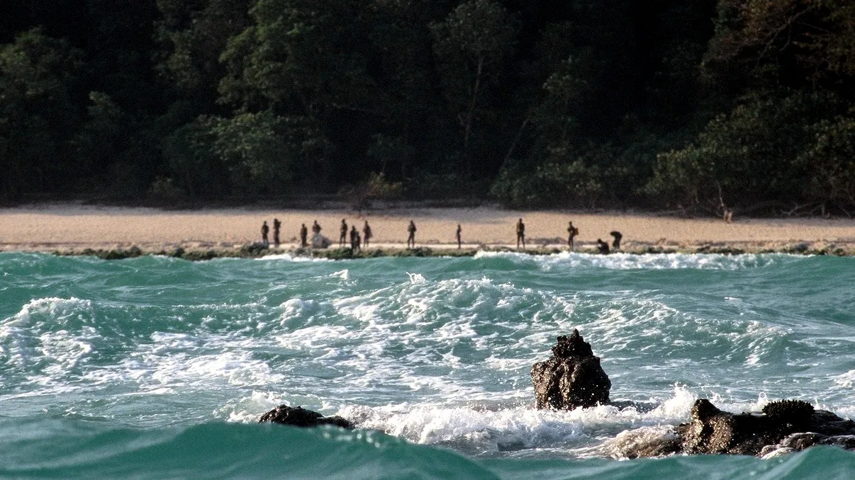 Ce e insula de care nu te poți apropia și de ce a fost ucis un om acolo