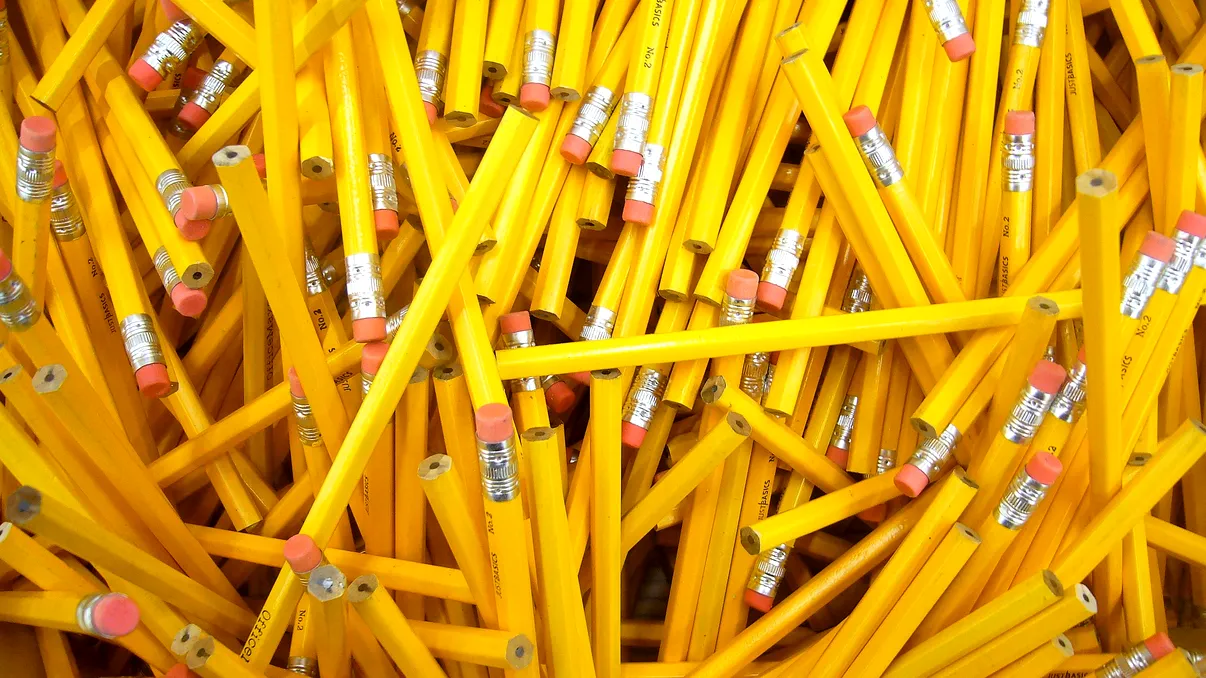 De ce cele mai multe creioane pe care le vezi sunt galbene