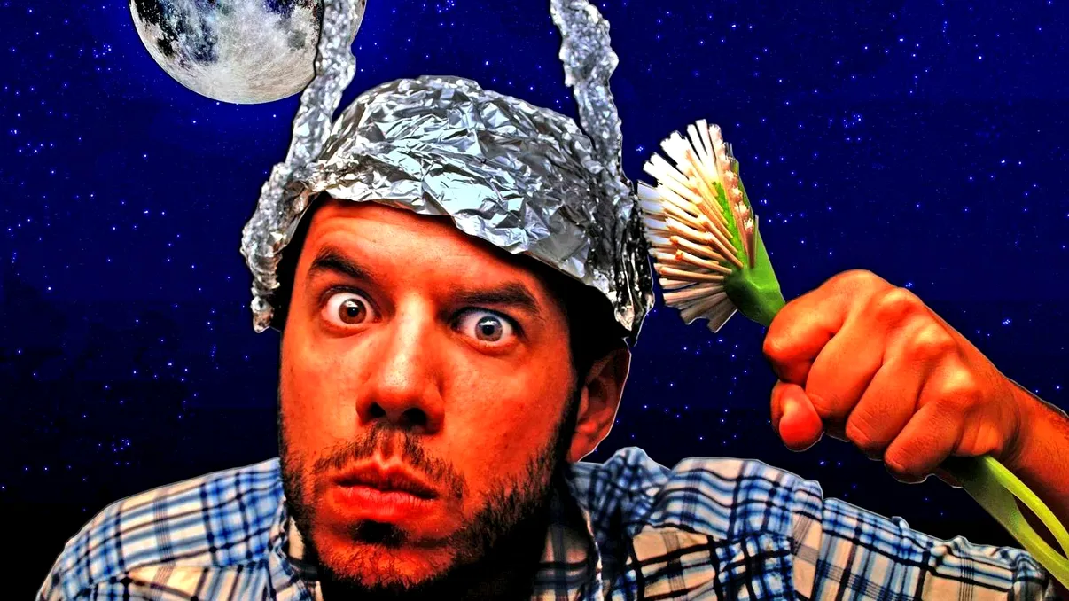 YouTube renunță la conspirații: cât de mult s-au schimbat recomandările, în ultimii ani