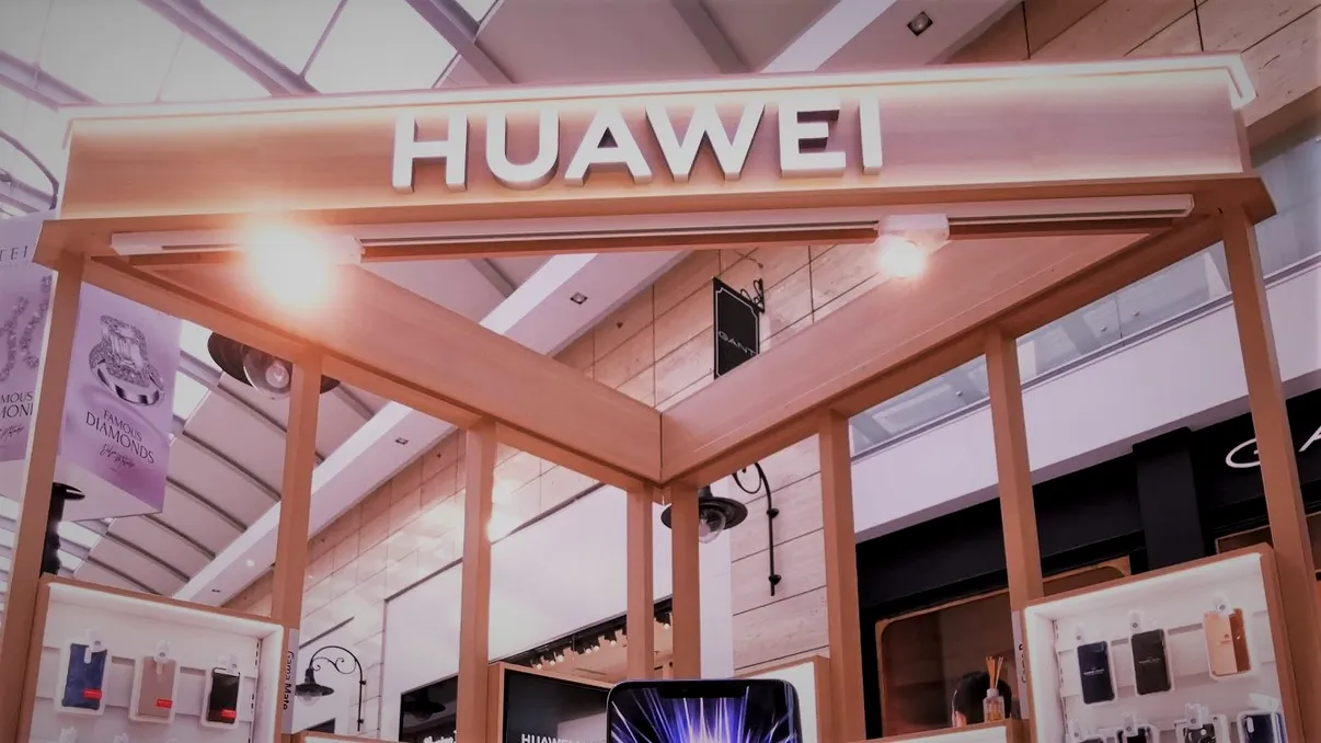 Huawei primește o veste de la UE care înfurie SUA. Ce se va întâmpla cu tehnologia companiei