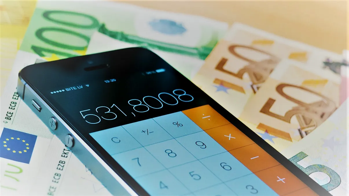 Curs valutar: cât e euro azi. Curs BNR pe 13 martie cu scădere